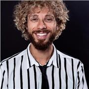 Sono un grande oratore e comunicatore, dunque un grande insegnante della lingua italiana